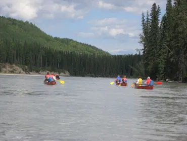Kanus auf dem Athabasca River