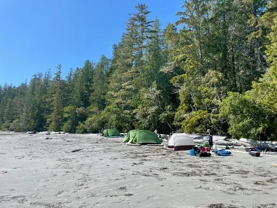 Kajak Ausflug mit Zelten am Strand Tofino, Vancouver island, Kajak, Kanada